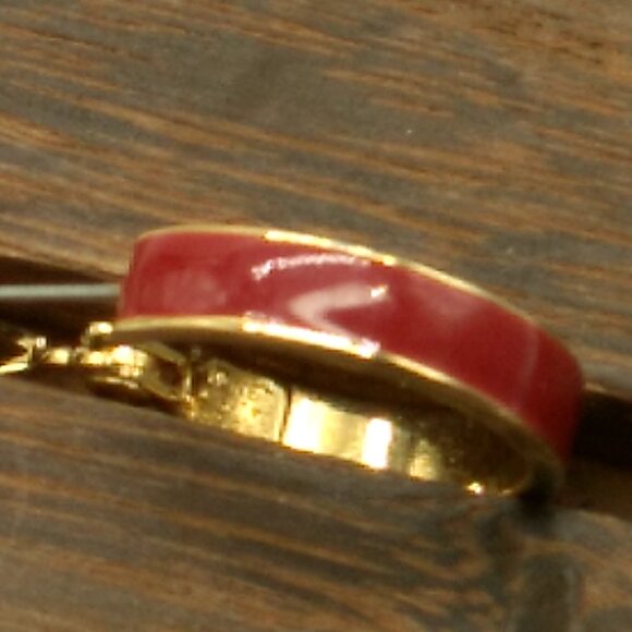 Vintage MONET Red Enamel Inlay Hoop Earrings Gold-Tone - Picture 8 of 16